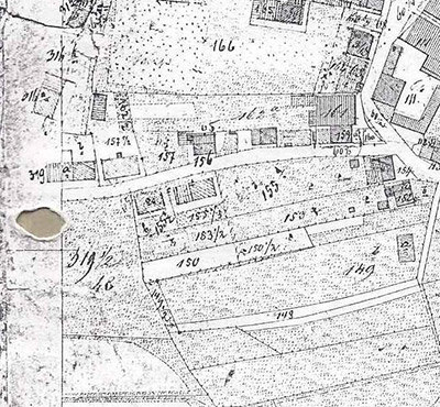 Um 1850: Bergmeierbesitz für HsNr. 48 im Bereich Pfarrkirchner Straße/Prof. Drexelstraße noch vor Erwerb durch Dr. Kempf (319 ½), aus der Weide am Hopfengarten.